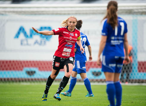 Kristianstads Margret Lara Vidarsdottir har gjort 1-0 och jublar i matchen i damallsvenskan mellan Kristianstad och Vittsjö i Kristianstad 25 juli 2015.