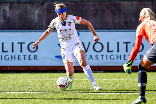 FC Rosengårds Kirsten van de Ven fri mot Göteborgs