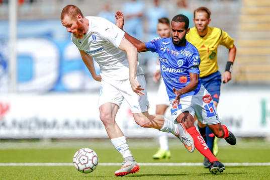 Malmö FFs Jo Inge Berget och Åtvidabergs Ammar Ahmed