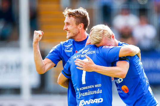 Åtvidabergs spelare firar