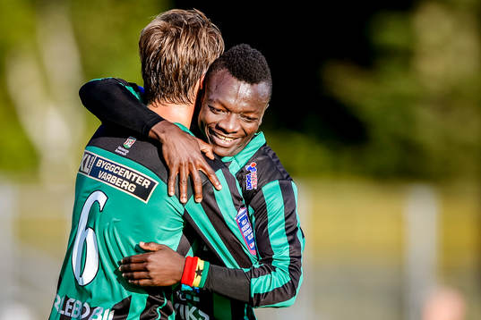 Varbergs Thomas Boakye firar efter 5-0 målet