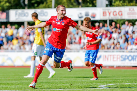 Helsingborgs Darijan Bojanic jublar