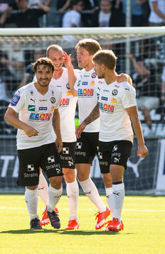 Örebros Nordin Gerzic kramas om efter mål 1-2