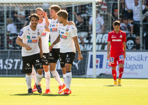 Örebros Nordin Gerzic kramas om efter mål 1-2