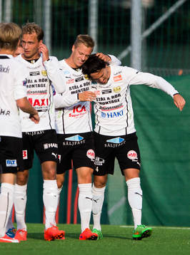 Mjällbys Mattias Håkansson jublar