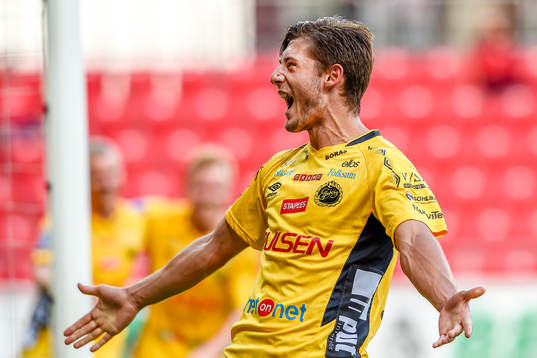 Elfsborgs Anton Andreasson jublar efter 0-2 målet