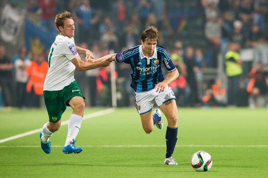 Hammarbys Jan Gunnar Solli greppar tag i Djurgårdens