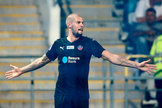 Helsingborgs Robin Simovic firar sitt 1-1-mål