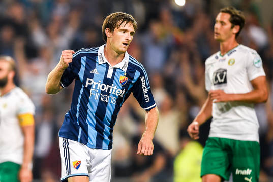 Djurgårdens Jesper Arvidsson firar sitt kvitteringsmål 1-1