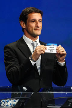Bayer Leverkusen dras av Juliano Belletti