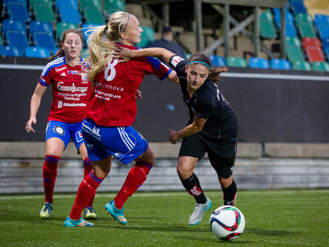 Göteborgs Danielle van de Donk tunnlar Vittsjös Alexandra