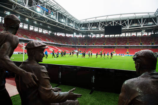 Sveriges fotbollslandslag har sin träning på Otkrytiye Arena, även Kallad Stadion Spartak, den 4 september 2015 i Moskva.