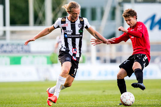 Landskronas Robin Eliasson Hofsö och Oskarshamns Martin Karlsson