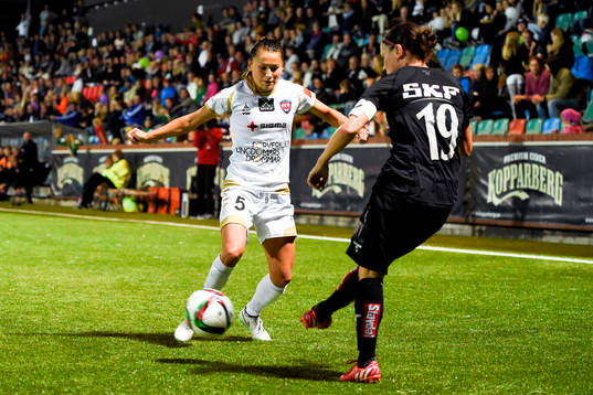 Rosengårds Alexandra Riley och Göteborgs Marlene Sjöberg