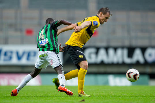 GAIS Yussif Chibsah i kamp med Frejs Adnan Círak