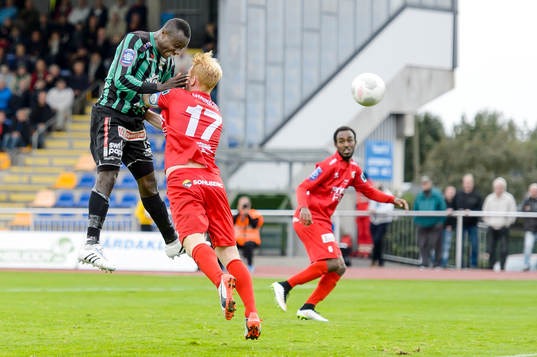 Varbergs Nsima Peter och Utsiktens Robin Jonsson