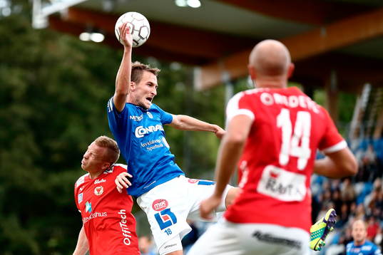 Åtvidabergs Tor Øyvind Hovda och Kalmars Tobias Eriksson