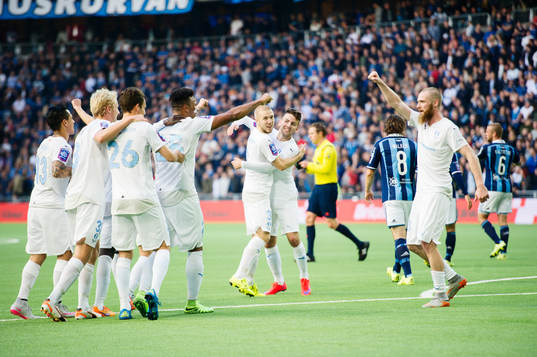 Malmös Andreas Vindheim, Luis Felipe Carvalho da Silva, Anton Tinnerholm, Erdal Rakip och Jo Inge Berget jublar