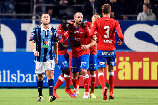 Helsingborgs Rade Prica jublar efter 2-1