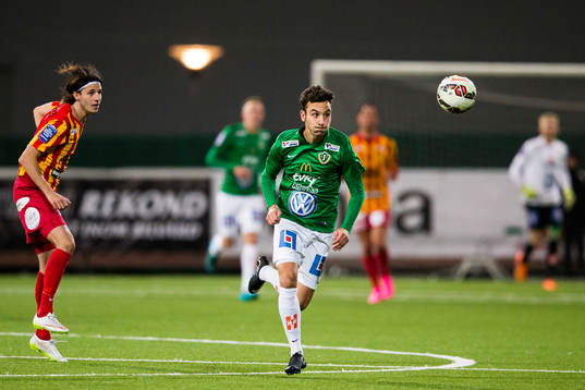 Syrianskas Stefan Ilic och Jönköpings Ronny Sabo