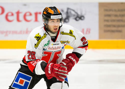 Örebros Greg Squires