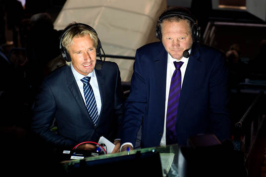 Kommentatorerna Patrik Westberg och Arton Blomsten