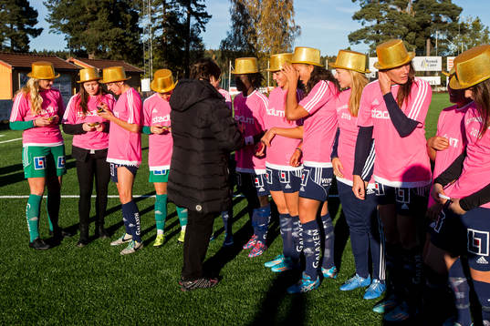 Kvarnsvedens spelarna f√Çr varsin dalah‚Ä∞st av