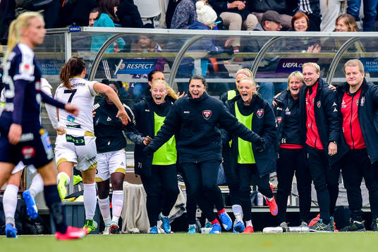 Rosengårds Sara Björk Gunnarsdottir jublar med spelarna