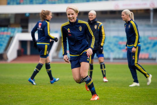 Sveriges Petra Larsson jublar