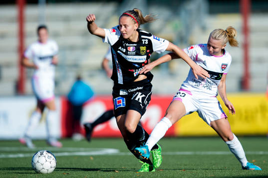 Umeås Amanda Berglund och Rosengårds Nathalie Persson