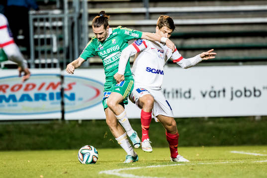 Ljungskiles Jonas Lindberg och Assyriskas Fredrik Holster