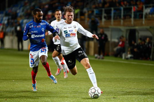 Åtvidabergs Ammar Ahmed och Örebros Martin Broberg