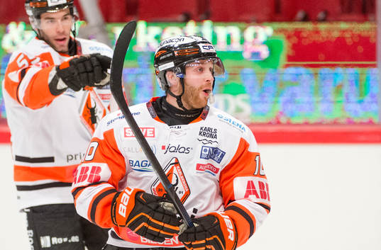 Karlskronas Mattias Guter jublar