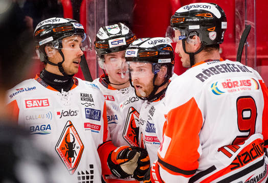 Karlskronas spelare jublar