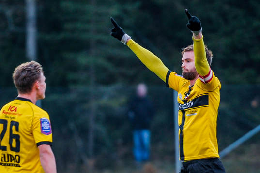 Frejs Johannes Gustafsson  jublar