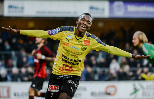 Mjällbys Lumala Abdu jublar