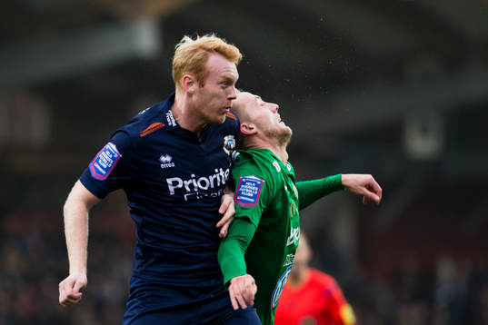 Utsiktens Robin Jonsson mot Jönköpings Jesper Svensson