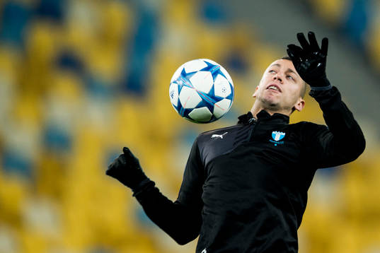 Bla gjennom flere bilder av Fotboll, Champions League, Malmö FF, Träning & Presskonferens
