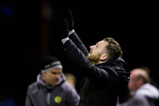 Frejs tränare Bartosz Grzelak jublar