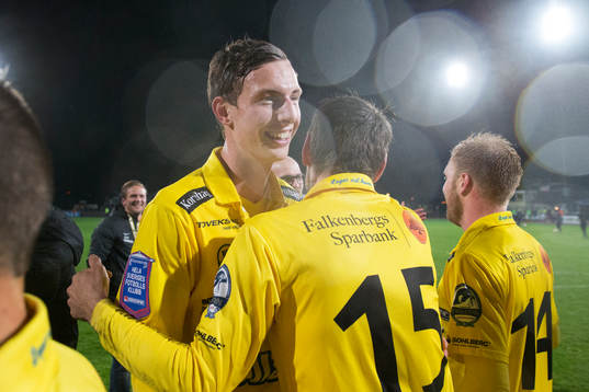 Falkenbergs Gustaf Nilsson jublar