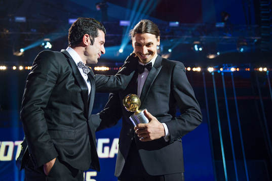 Luis Figo klappar om Zlatan Ibrahimovic