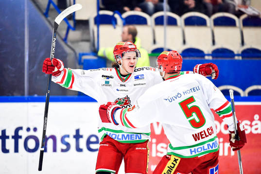 Modos Jesper Lindgren jublar