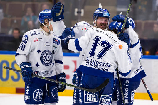 Leksands Simon Erlandsson jublar med Jonas Frögren Juuso