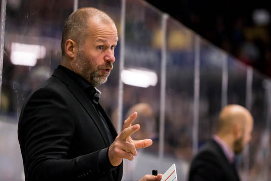 Björklövens assisterande tränare Markus Åkerblom i