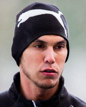 Hammarbys Alexssander Medeiros de Azeredo blir intervjuad