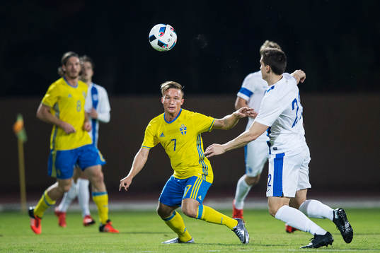 Sveriges Niklas Bärkroth mot Finlands Jukka Raitala 