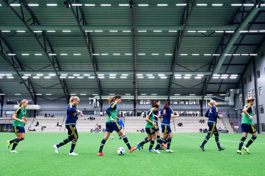 Spelarna joggar ner