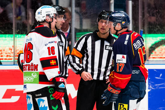 Malmö Redhawks Magnus Häggström och Djurgårdens Henrik