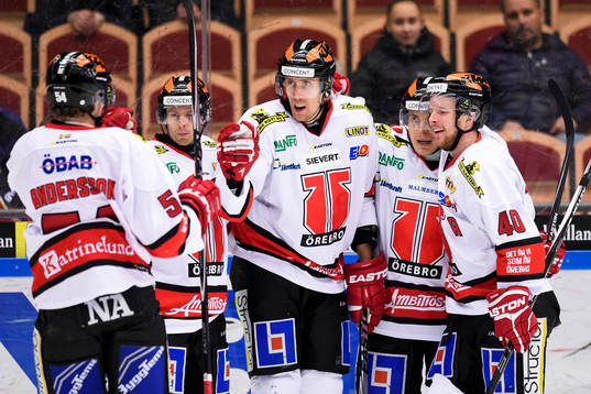 Örebros Marko Anttila jublar