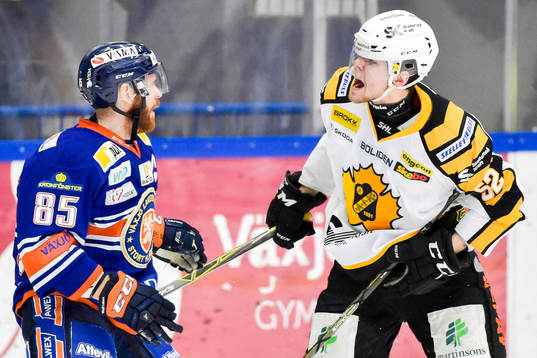 Bråk mellan Växjös Liam Reddox och Skellefteås Arvid